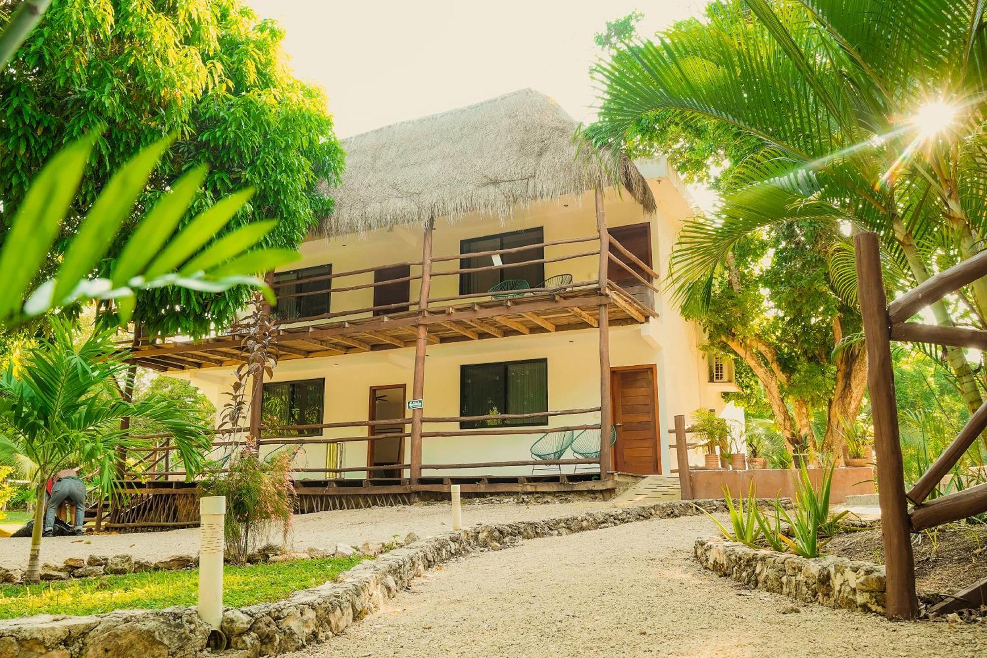 Royal Palm Bacalar Cabanas & Lagoon Club Экстерьер фото